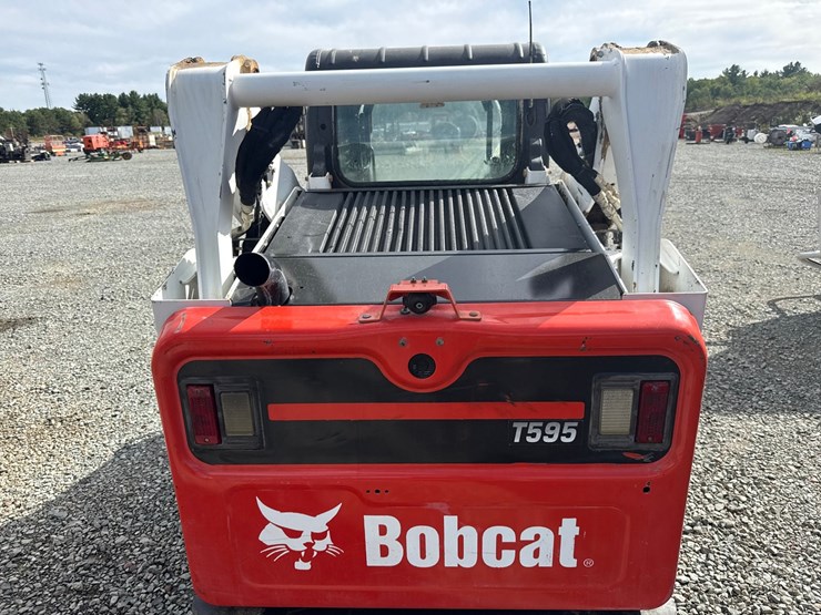 2019-bobcat-t595-image-33