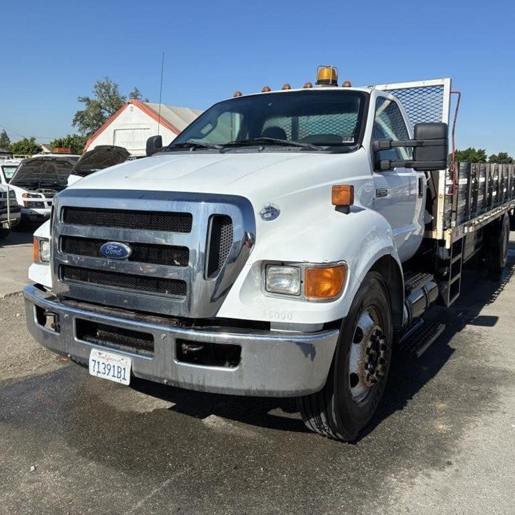 2011 FORD F650XL
