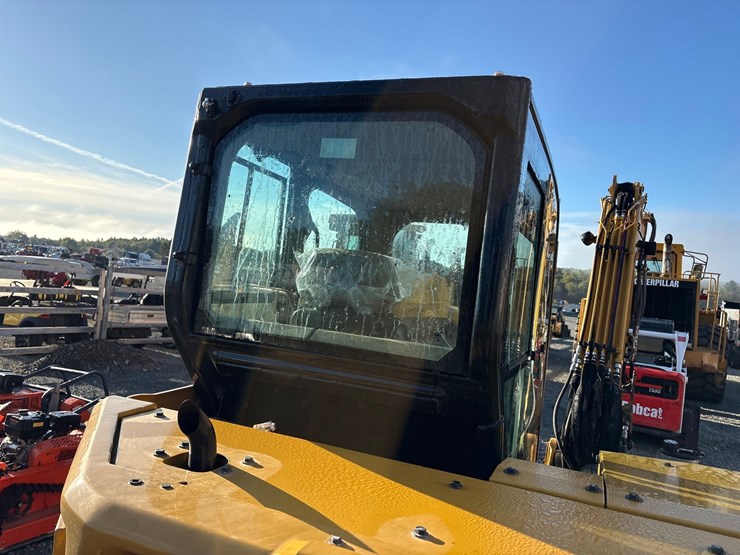 2020-caterpillar-306cr-image-17