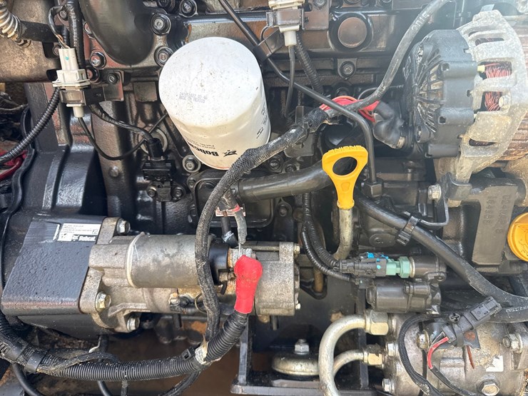 2019-bobcat-t595-image-29