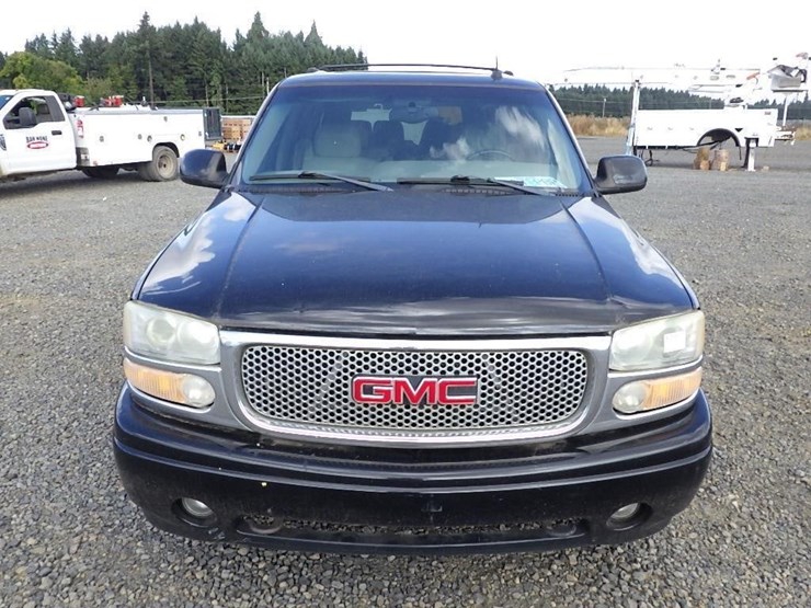 2002-gmc-yukon-xl-image-8
