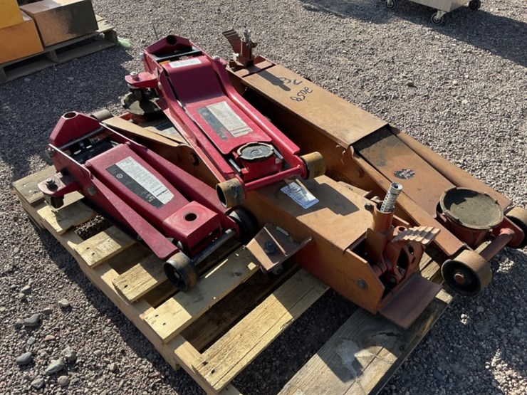 pallet-of-floor-jacks-image-2