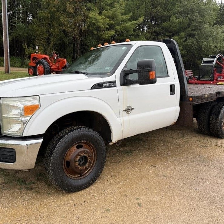 2011 FORD F350