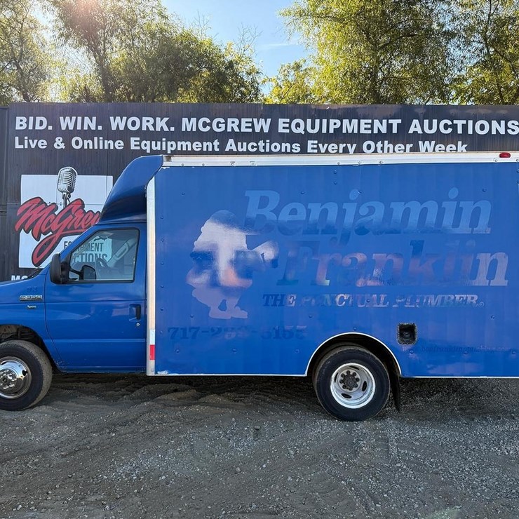 2014 FORD E350