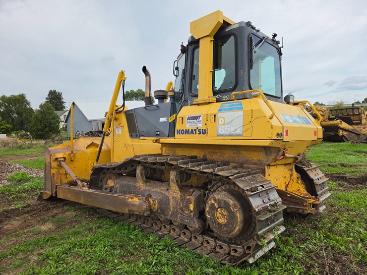 2006-komatsu-d65ex-image-3