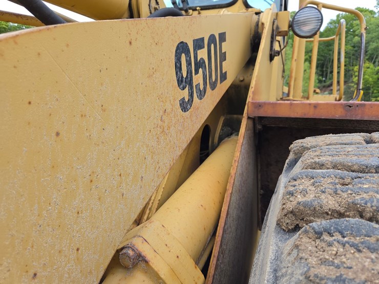 caterpillar-950e-image-18