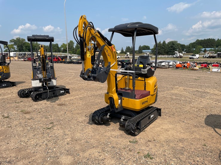#5550-•-2026-qk20r-mini-excavator-image-1