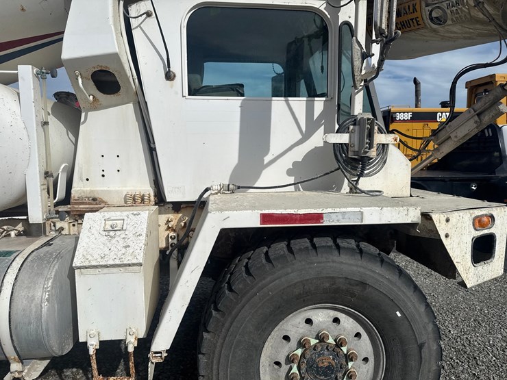 2004-caterpillar-c13-image-17