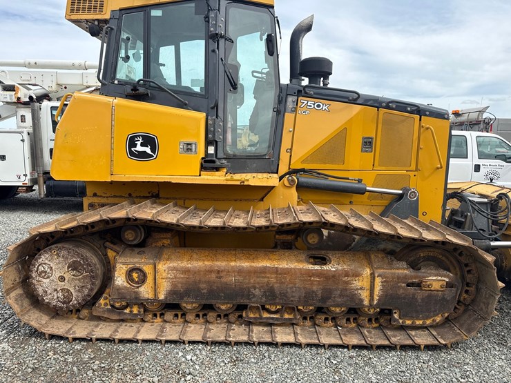 2014-deere-750k-lgp-image-61