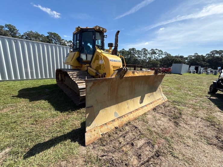 komatsu-d61pxi-image-1