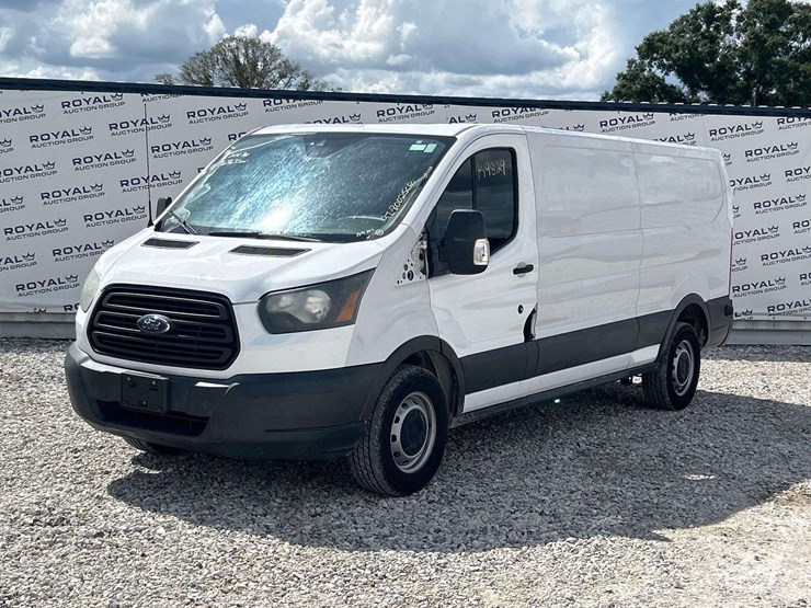2017-ford-transit-image-1