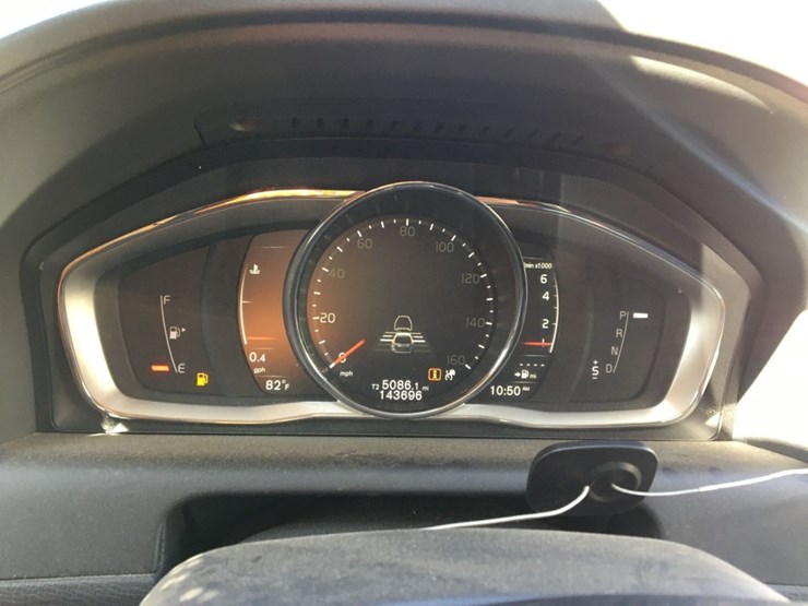 2017-volvo-xc60-image-8
