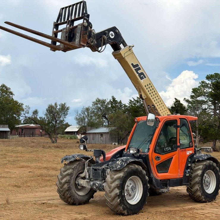 2024 JLG AG925 8,000lbs Rough Terrain Telehandler