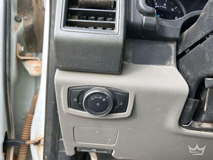 2018-ford-f350-image-15