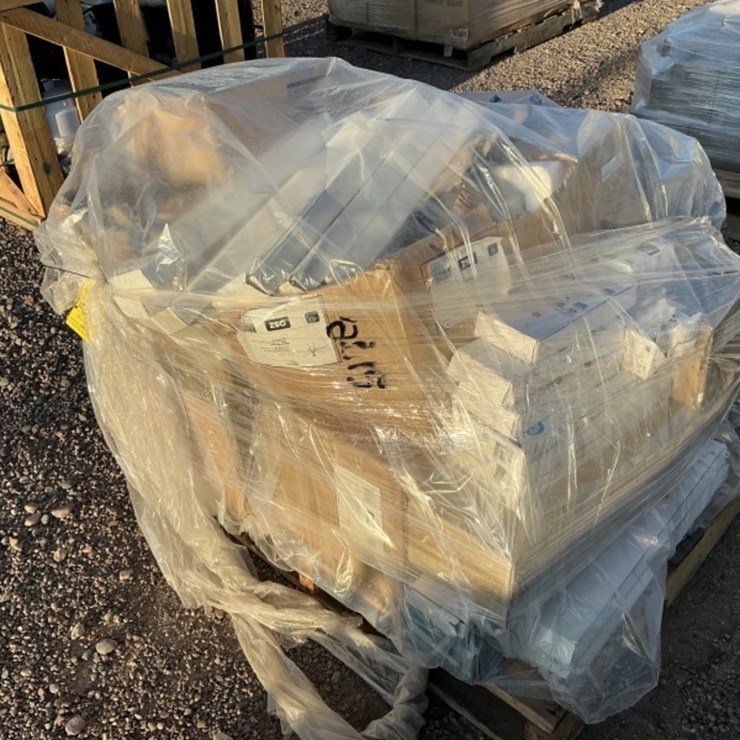 PALLET OF ASST ELECTRICAL HARDWARE & LIGHTING