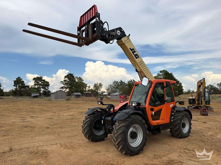 2023-jlg-ag925-8,000lbs-rough-terrain-telehandler-image-2