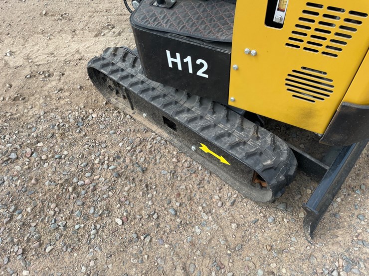 #5543-•-2026-h12-mini-excavator-image-8
