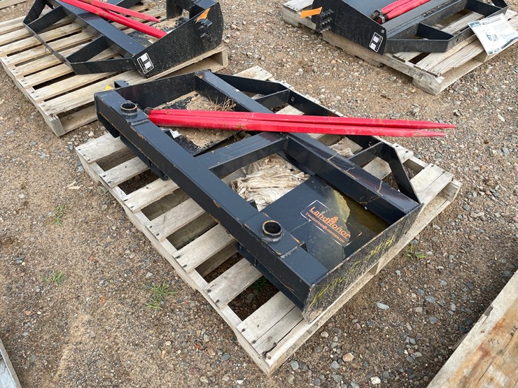 #2031-•-2026-unused-land-honor-skid-steer-bale-spear-attachment-image-3