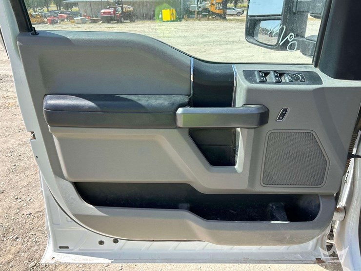 ford-f250-image-11