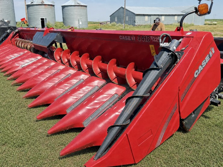 2023-case-ih-4418-image-1