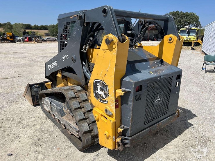 2021-john-deere-317g-compact-track-loader-skid-steer-image-2