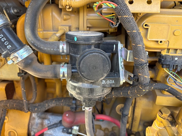2020-caterpillar-306cr-image-52