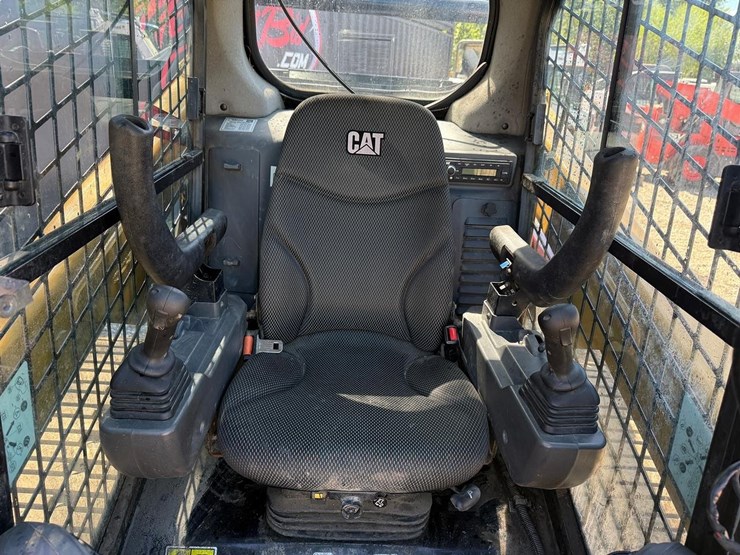 2023-caterpillar-259d3-image-20
