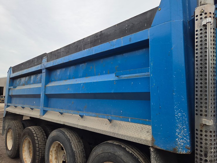1995-ford-ltl9000-image-21