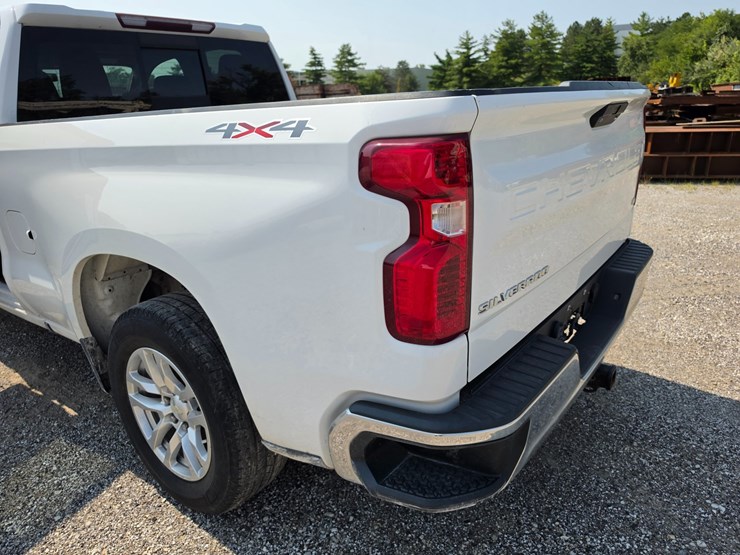 #25370-•-2019-chevrolet-silverado-pickup-truck-image-47