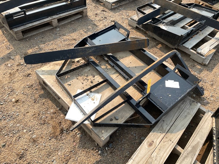 #2066-•-2026-mower-king-skid-steer-forks-image-1