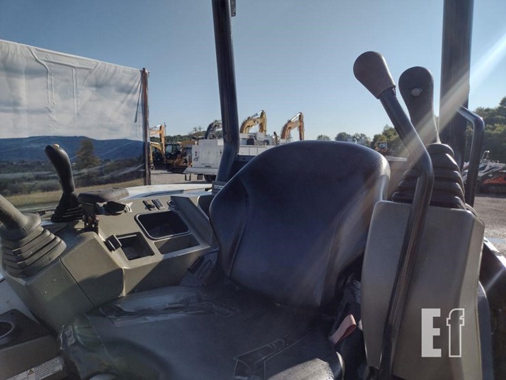 bobcat-e32-image-10