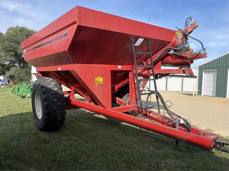 united-farm-tools-660-image-2