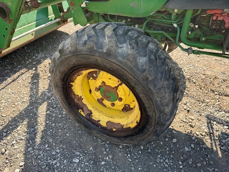 2018-john-deere-4066m-image-18