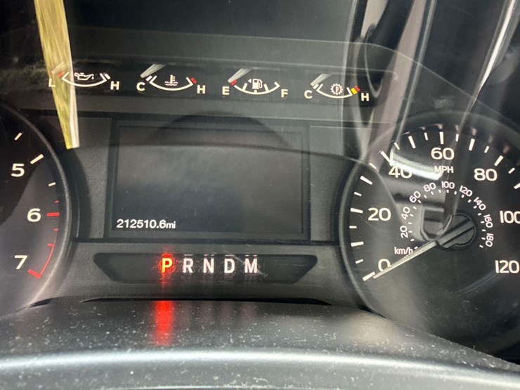 2020-ford-f150-image-12