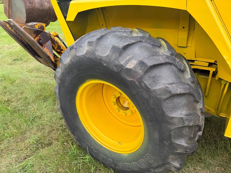 deere-310c-image-28