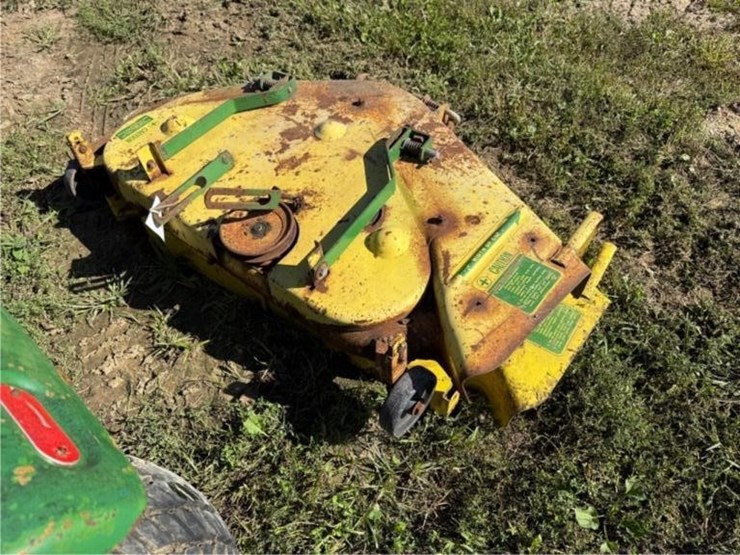 john-deere-110-image-3
