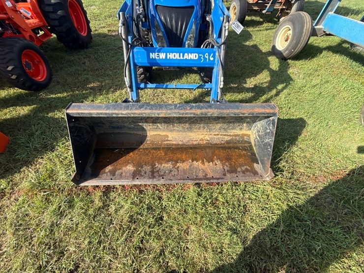 new-holland-workmaster-35-image-11