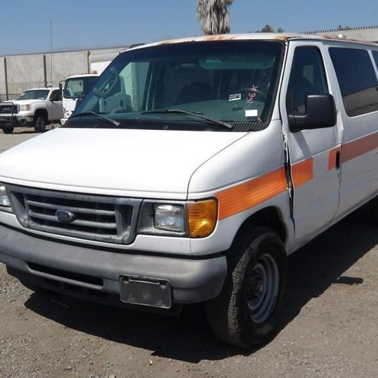 2006 FORD E350