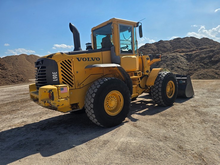 2005-volvo-l90e-image-10