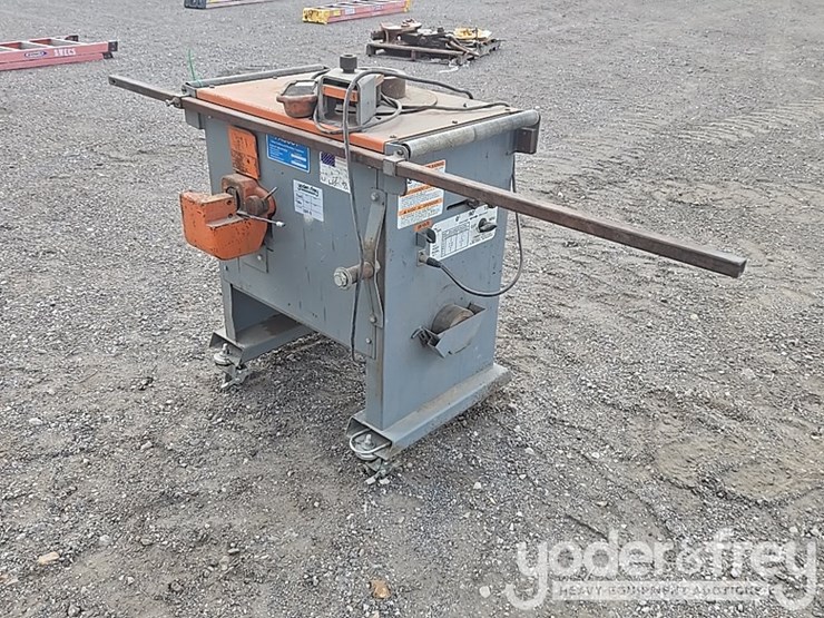 table-rebar-cutting-and-bending-equipment-image-1
