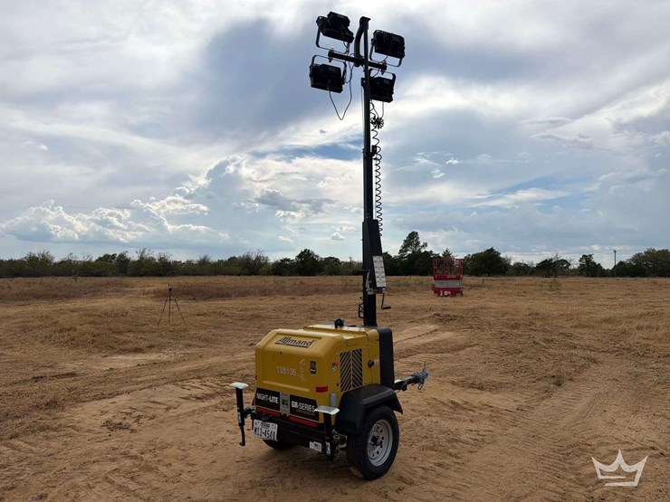 2024-allmand-gr-night-lite-s/a-towable-light-tower-image-3