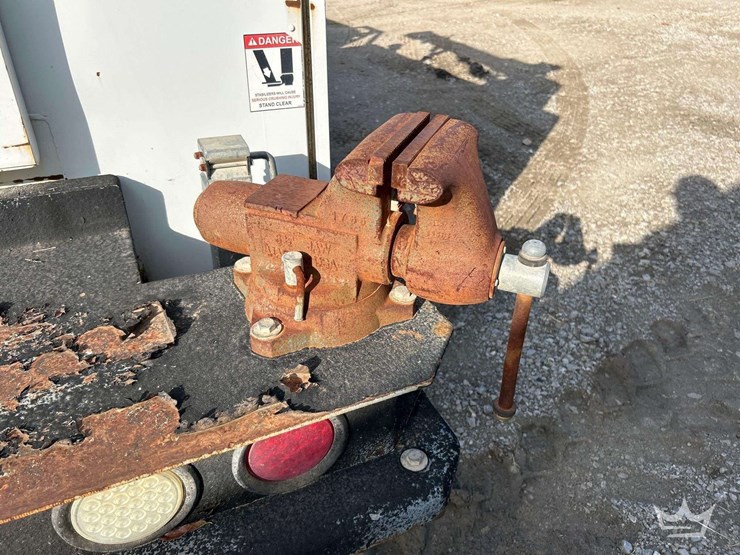 2018-ford-f350-image-23