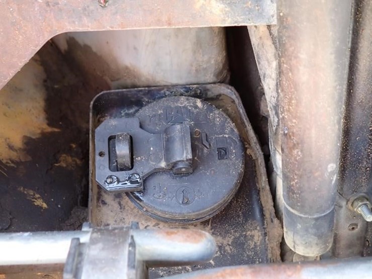 2002-caterpillar-226-image-12