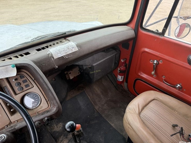 1980-ford-f800-image-11