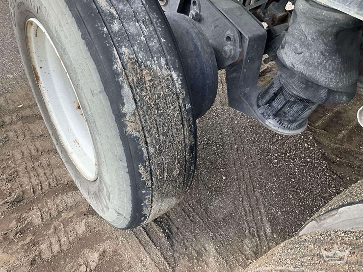 2010-axle-end-dump-image-13