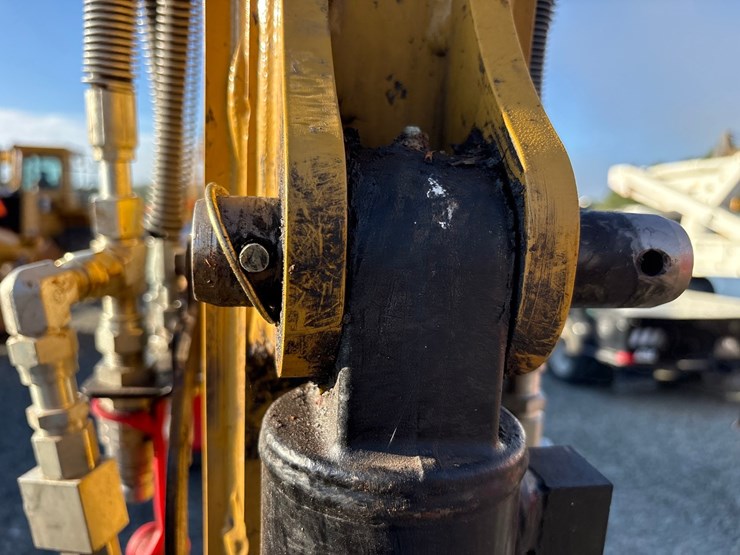 2020-caterpillar-306cr-image-38