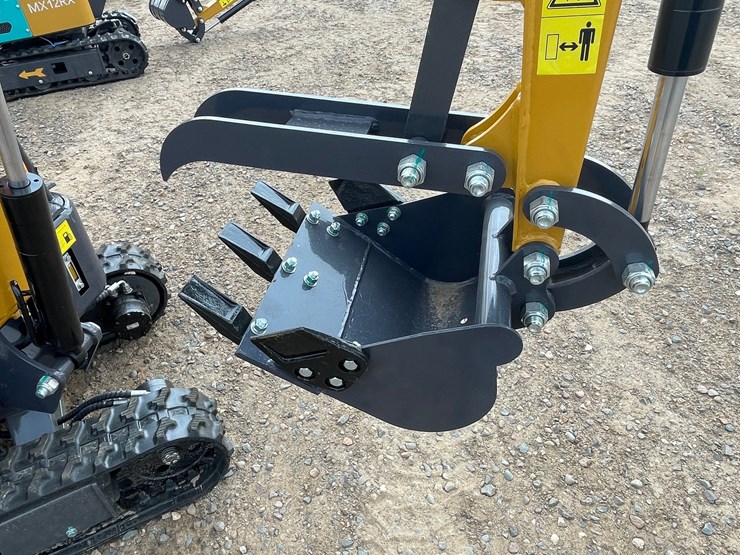 #5541-•-2026-mx15rx-mini-excavator-image-5
