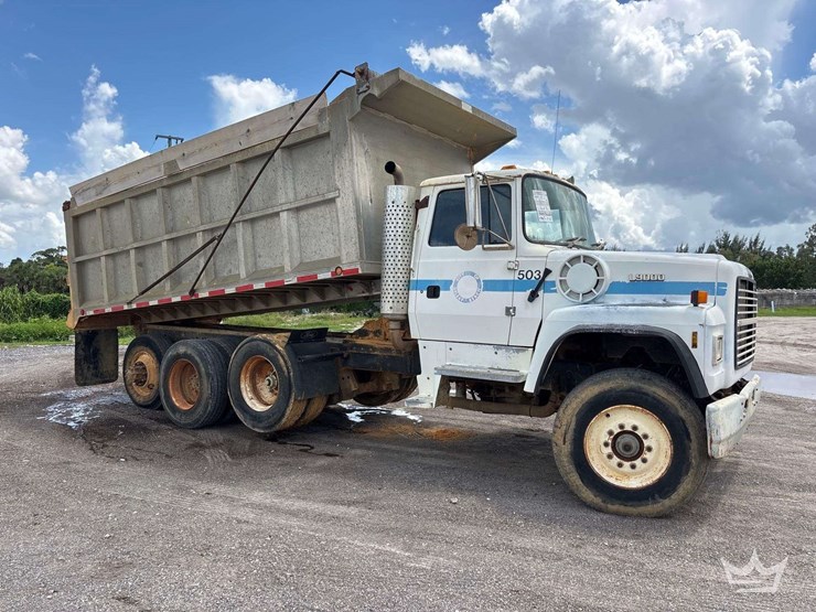1993-ford-lt9000-image-2