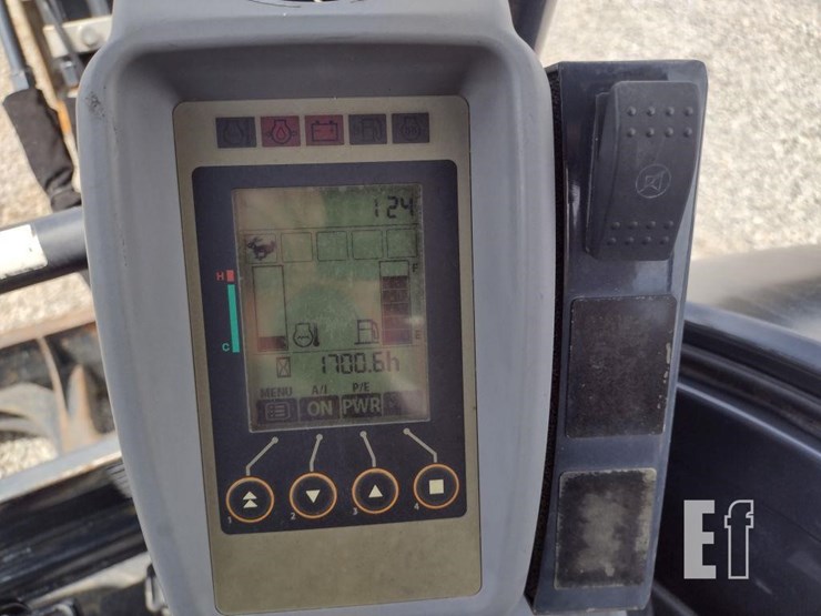 2021-deere-35g-image-7