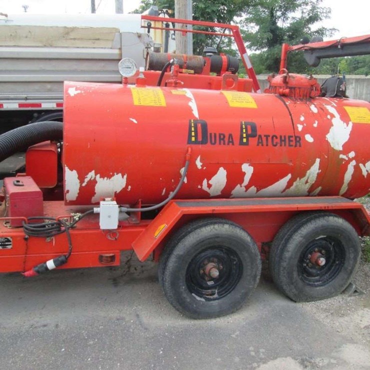 2005 DURA PATCHER 125DJT